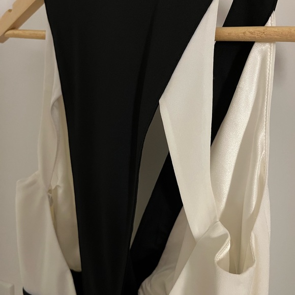 Cute Asymmetrical Mini Dress. Brand new, never worn - Picture 4 of 4